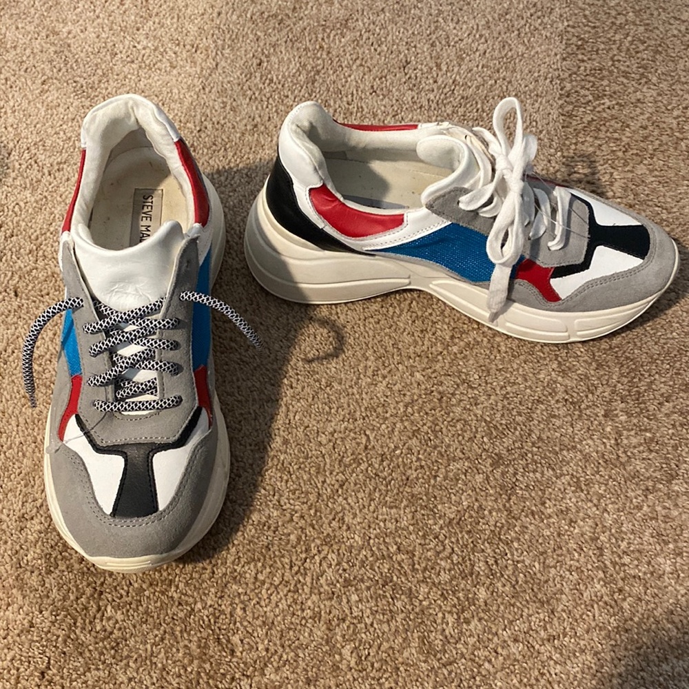 Steve Madden Athletic shoes. Size 7